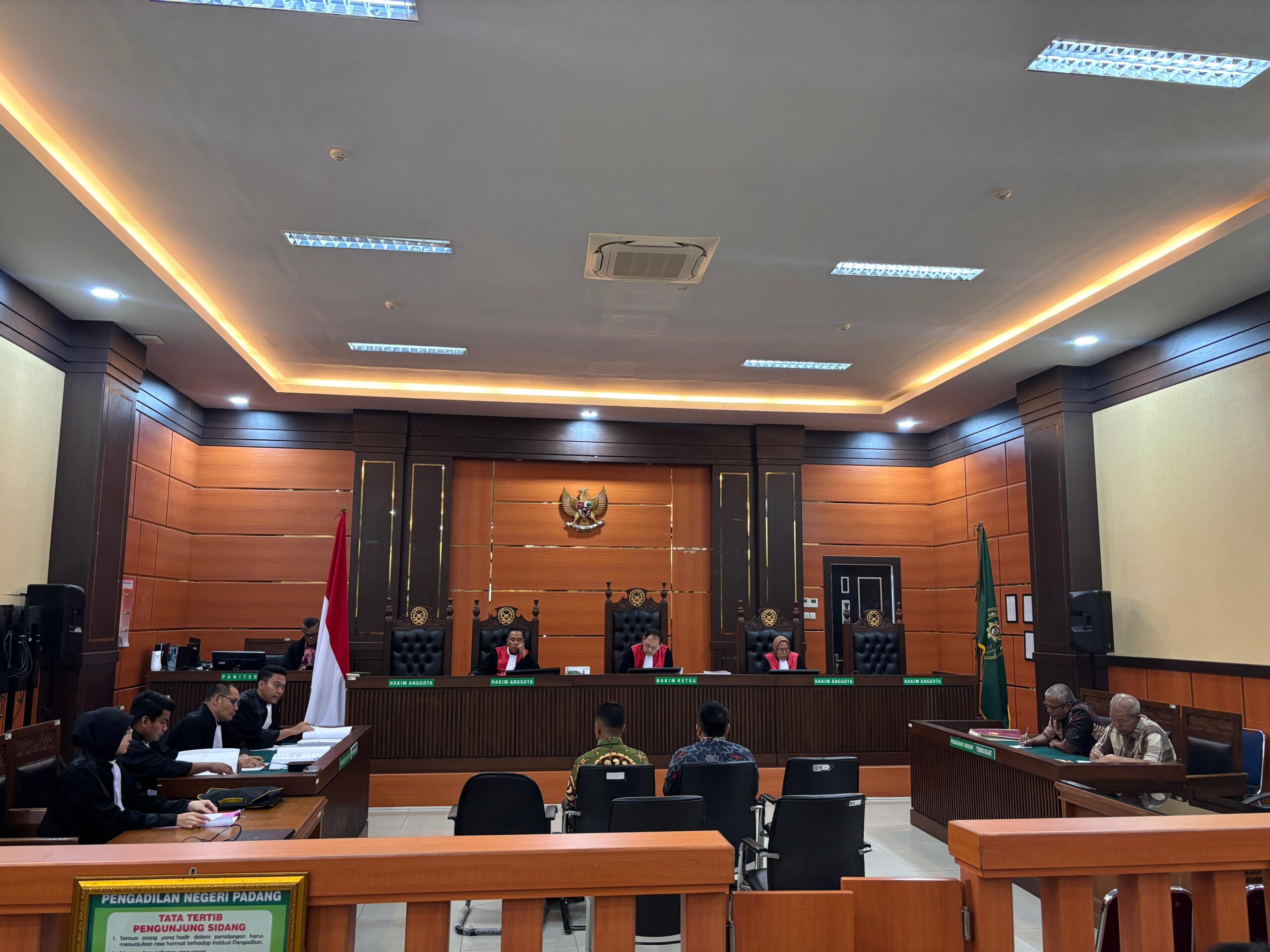 Sidang Lanjutan Dugaan Tipikor Rekonstruksi Jalan Sikayan Ruas Jambak Lubuk Simantung Pada BPBD Kab. Padang Pariaman T.A 2023 Dengan Agenda Pemeriksaan Ahli