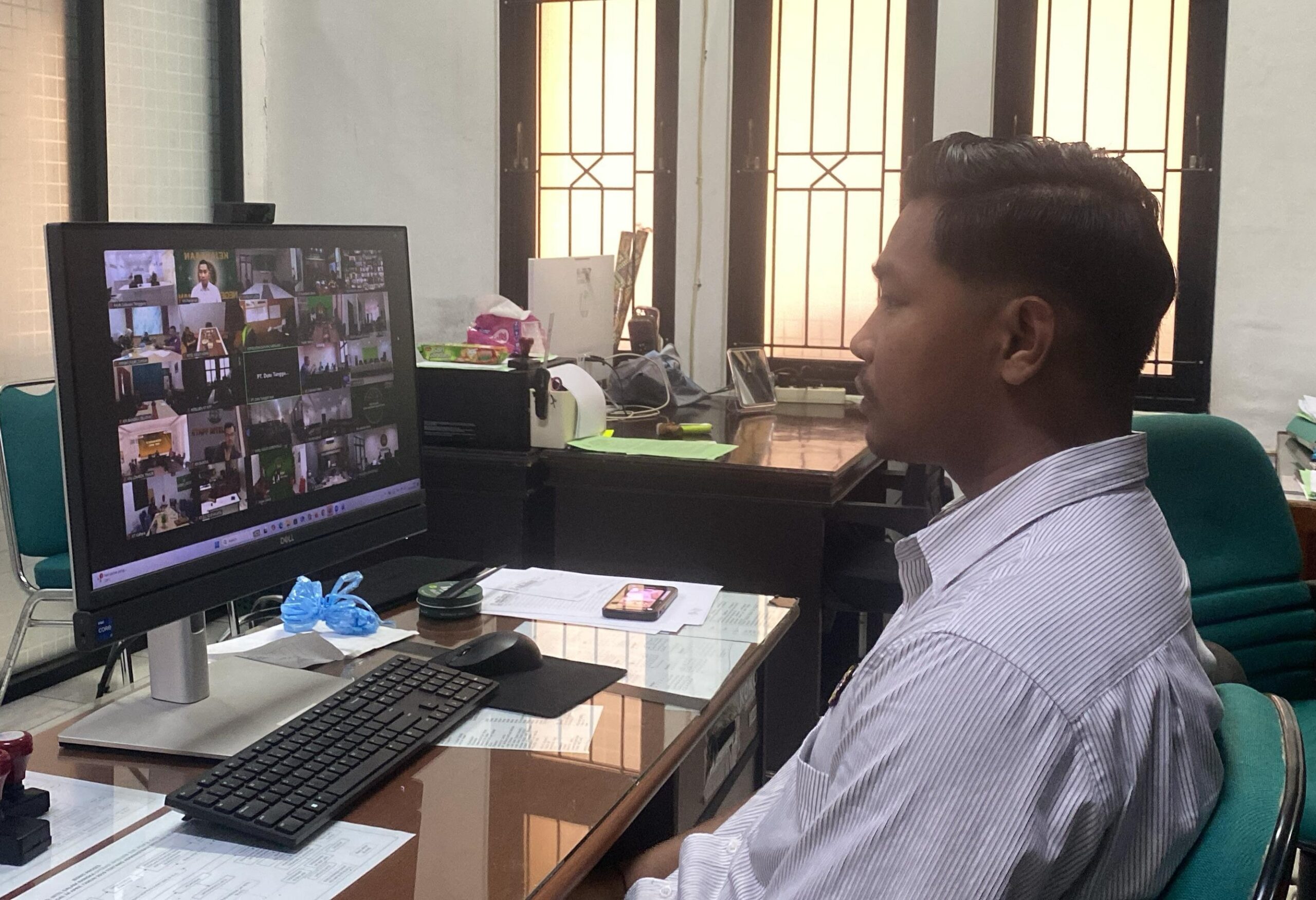 Kasubsi II Mengikuti Rapat Pendahuluan (Entry Meeting) dan Penandatangan Pakta Integritas Melalui Zoom Meeting
