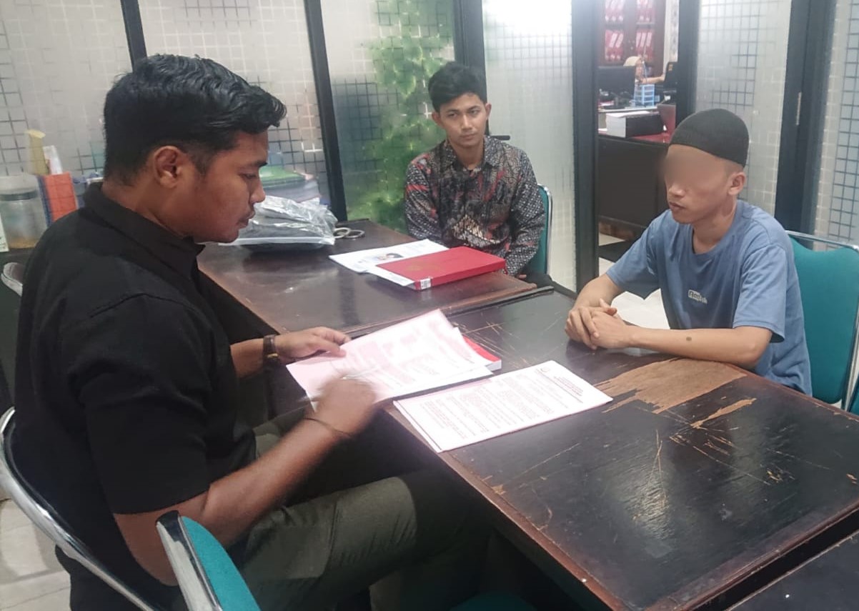 Tahap II Tindak Pidana Umum Perkara Pasal 114 Ayat (1) Jo Pasal 127 Ayat (1) Huruf A Undang-Undang No. 35 Tahun 2009 Tentang Narkotika