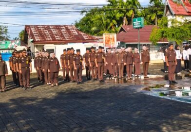 Kepala Sub Bagian Pembinaan Memimpin Kegiatan Apel Pagi Kejaksaan Negeri Pariaman