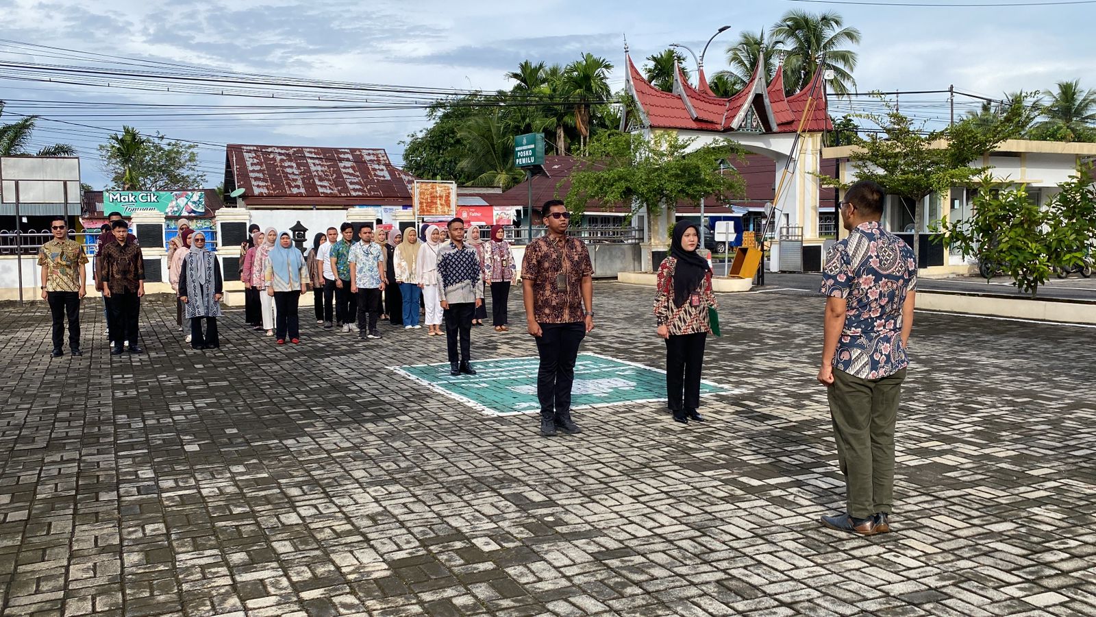 Kepala Seksi Tindak Pidana Khusus Memimpin Kegiatan Apel Kerja Jum’at Kejaksaan Negeri Pariaman
